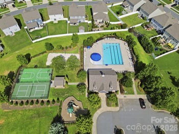 3830 Lake Breeze Dr, Sherrills Ford, NC 28673