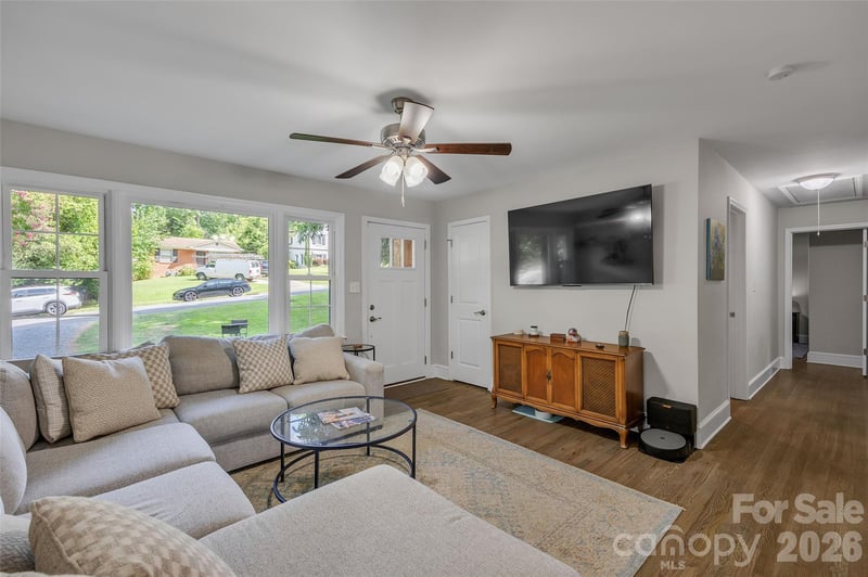 2213 Lanier Ave, Charlotte, NC 28205