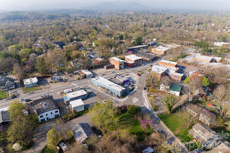 11 Westwood Pl, Asheville, NC 28806