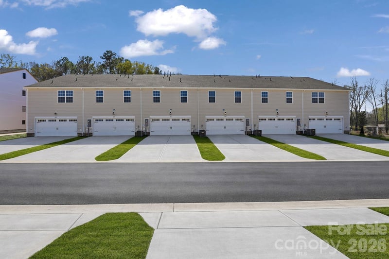 261 Fourth St, York, SC 29745
