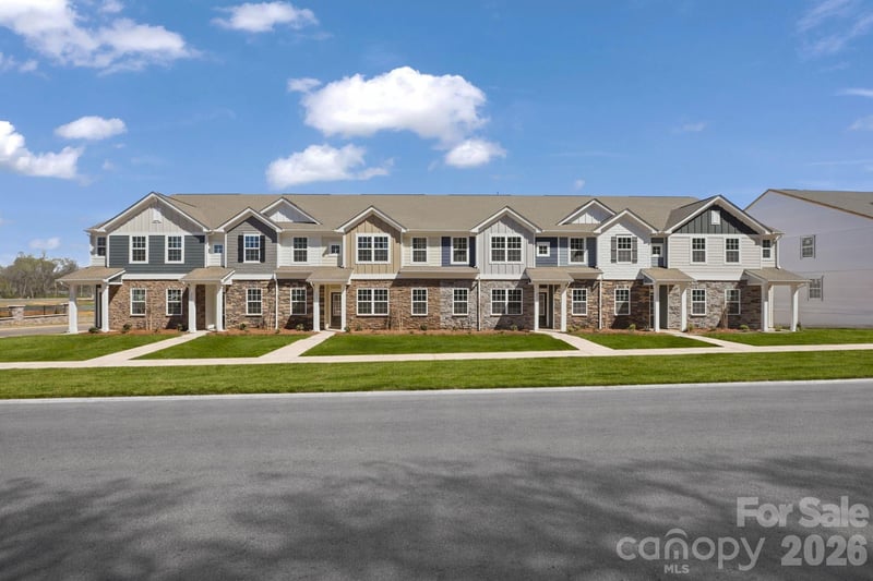261 Fourth St, York, SC 29745