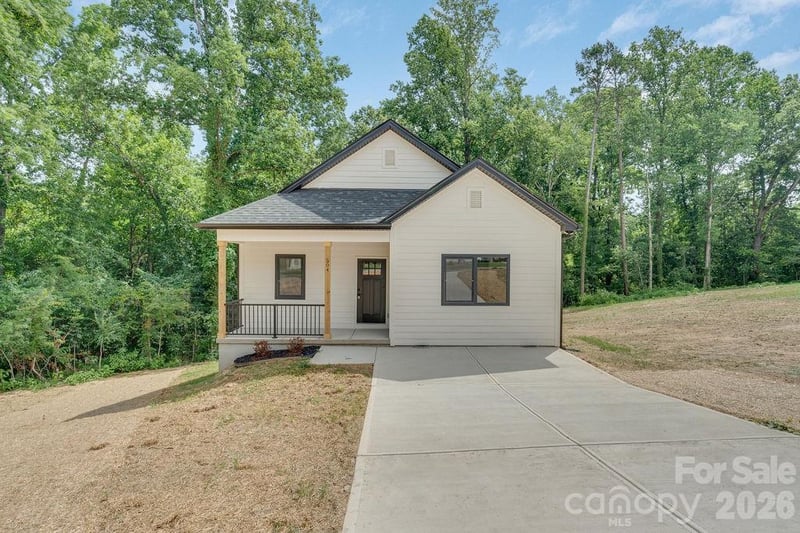 504 Pine St, Cherryville, NC 28021