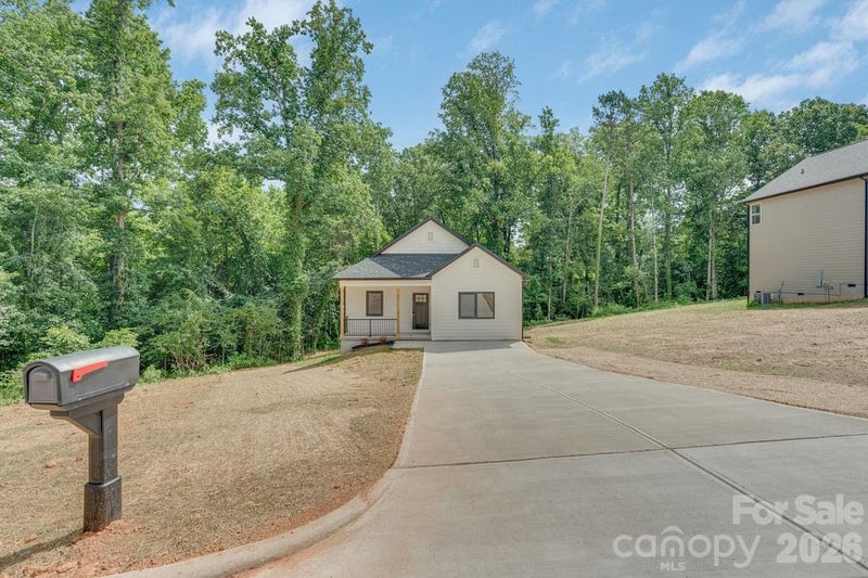 504 Pine St, Cherryville, NC 28021