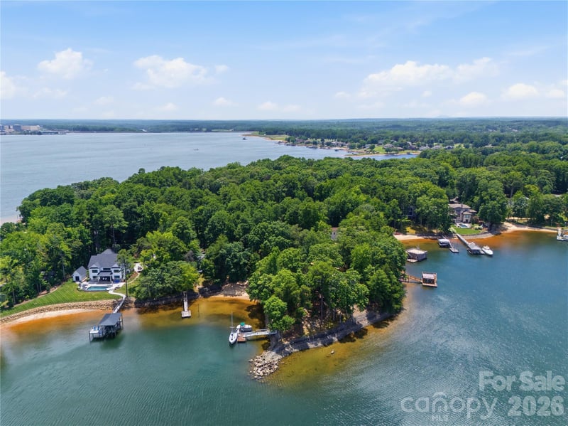 8247 Luckey Point Rd, Denver, NC 28037