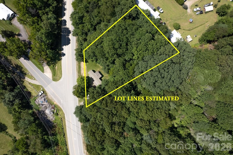 1066 Pisgah Dr, Canton, NC 28716