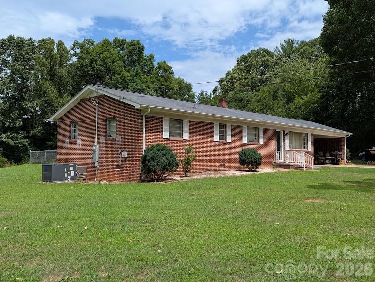 4835 Salisbury St, Hickory, NC 28601