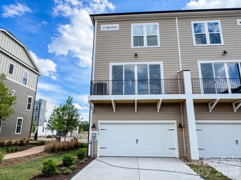 4113 Westbound Dr, Charlotte, NC 28278