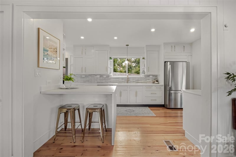 10 Springdale Rd, Asheville, NC 28805