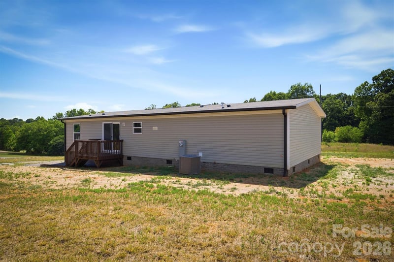 1894 Mesa Dr, Vale, NC 28168