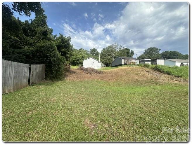 911 Chester St, Gastonia, NC 28052