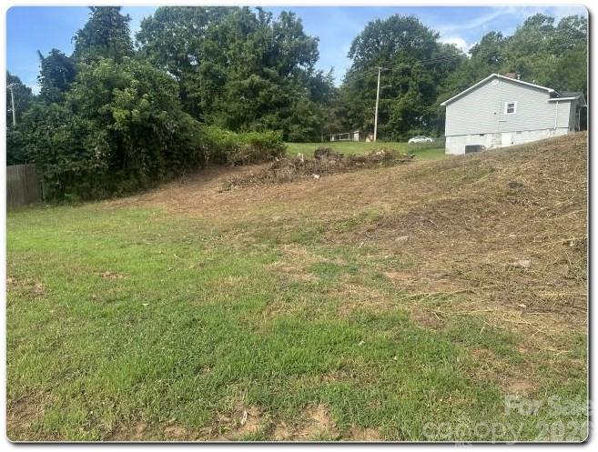 911 Chester St, Gastonia, NC 28052