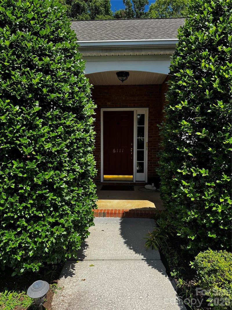 6111 Maple Leaf Ave, Harrisburg, NC 28075
