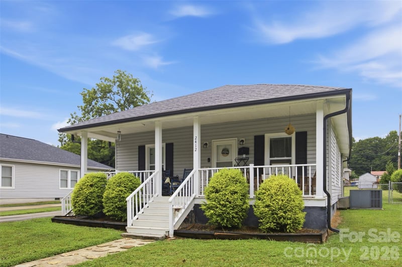 2412 Jackson St, Belmont, NC 28012
