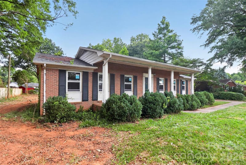 3234 Gardner Park Dr, Gastonia, NC 28054