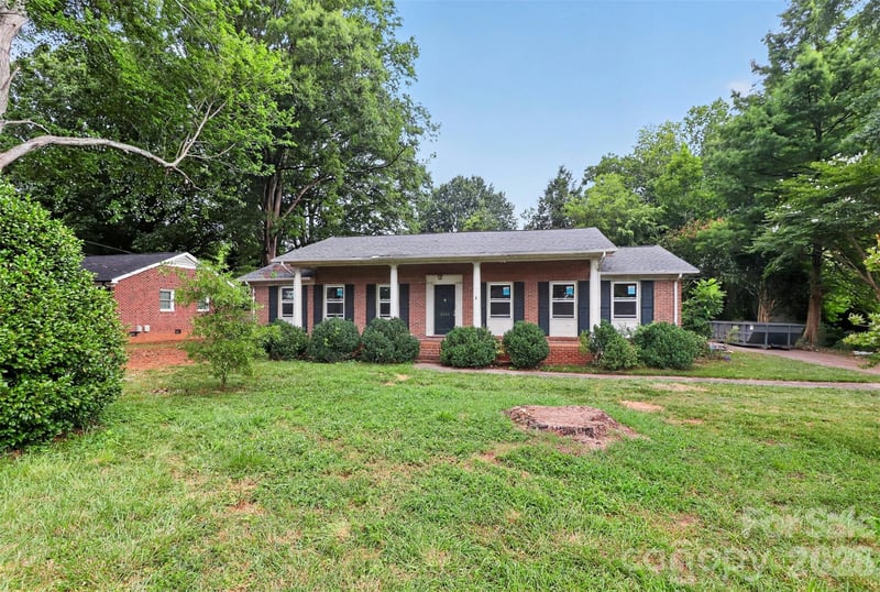 3234 Gardner Park Dr, Gastonia, NC 28054