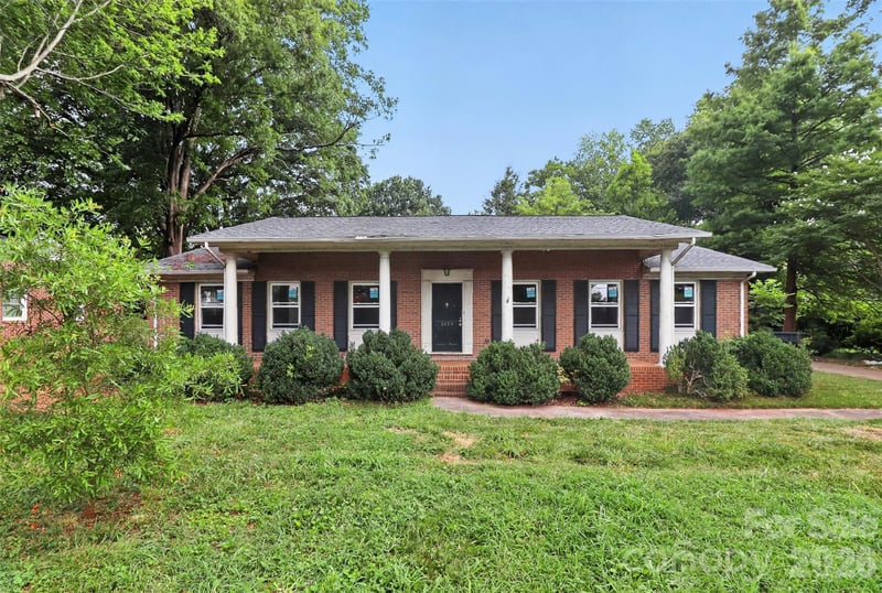 3234 Gardner Park Dr, Gastonia, NC 28054