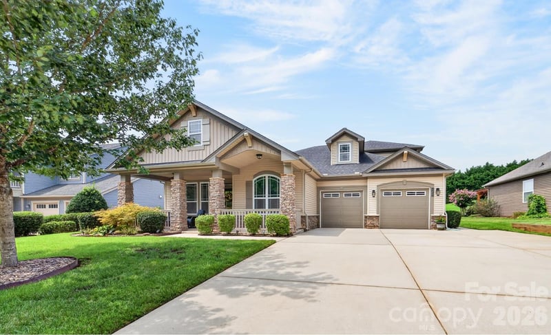2044 Middleton Farm Dr, Belmont, NC 28012