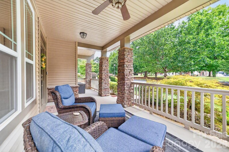 2044 Middleton Farm Dr, Belmont, NC 28012