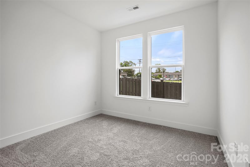 1009 Revival Row, Charlotte, NC 28208
