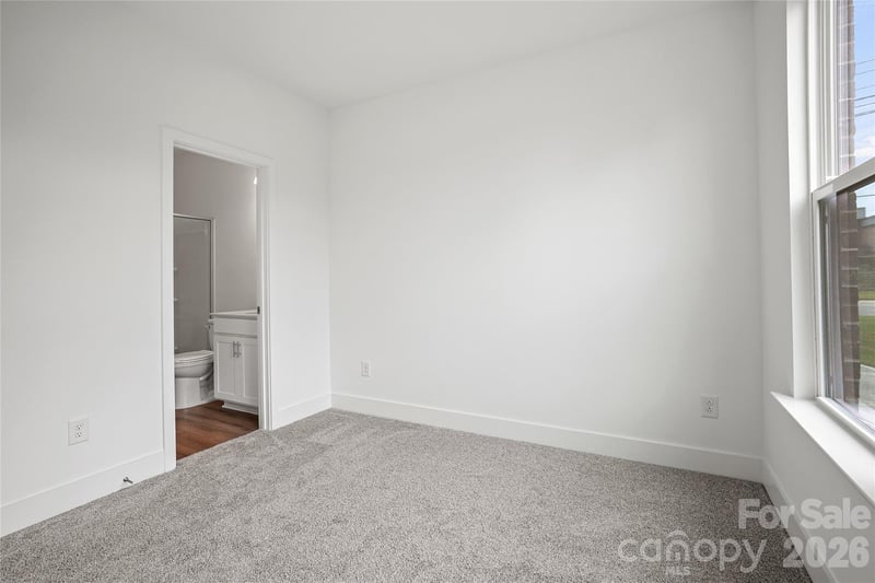 1009 Revival Row, Charlotte, NC 28208