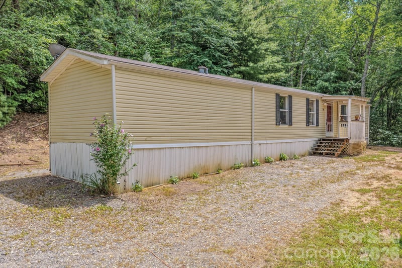 23 Tom Worley Rd, Leicester, NC 28748
