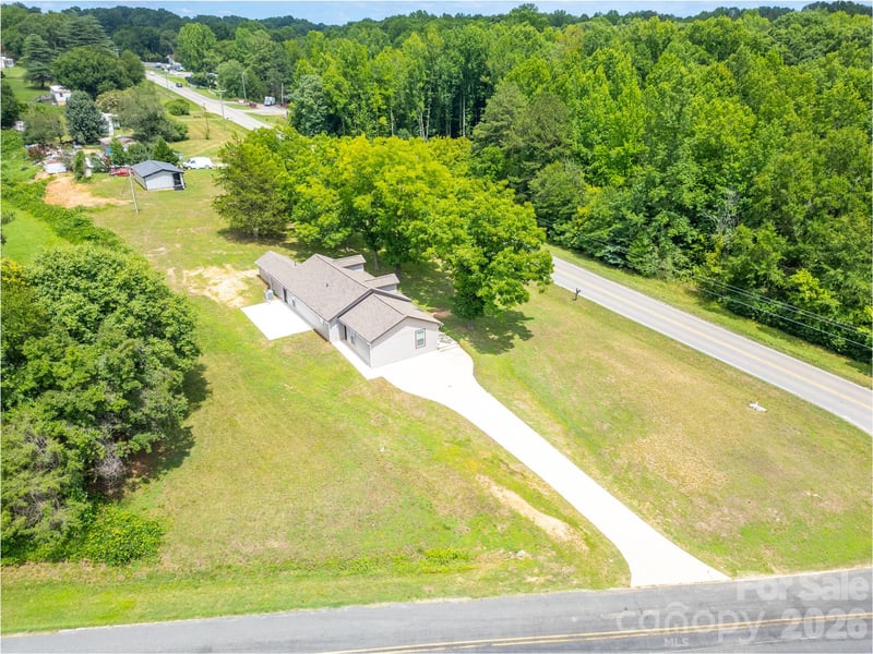2136 W Nc 150 Hw, Lincolnton, NC 28092