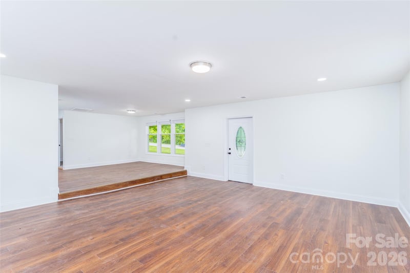 2136 Nc 150 Hw, Lincolnton, NC 28092