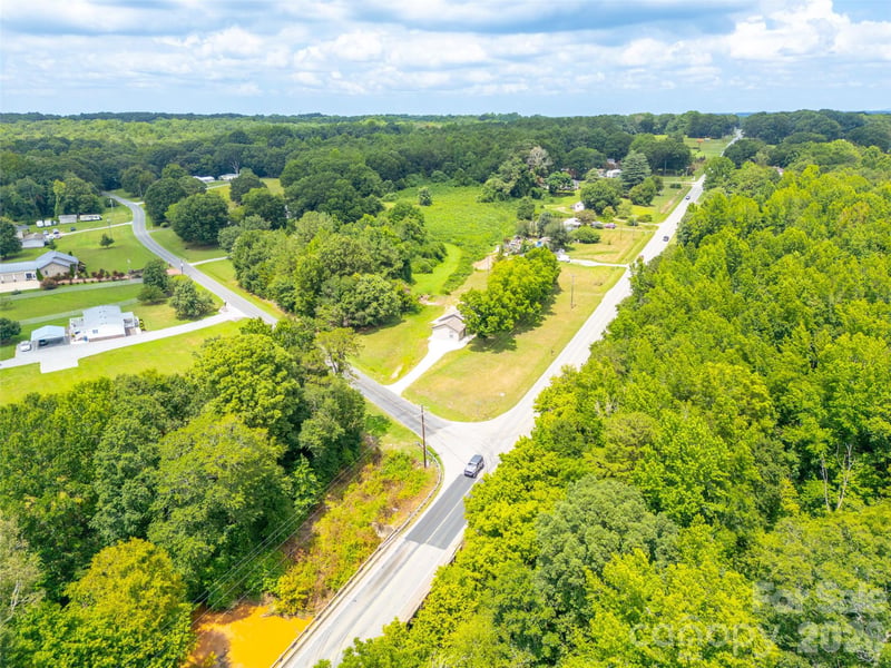 2136 W Nc 150 Hw, Lincolnton, NC 28092