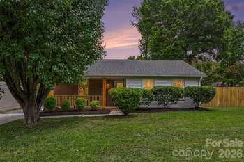 6511 Misty Morning Dr, Charlotte, NC 28212
