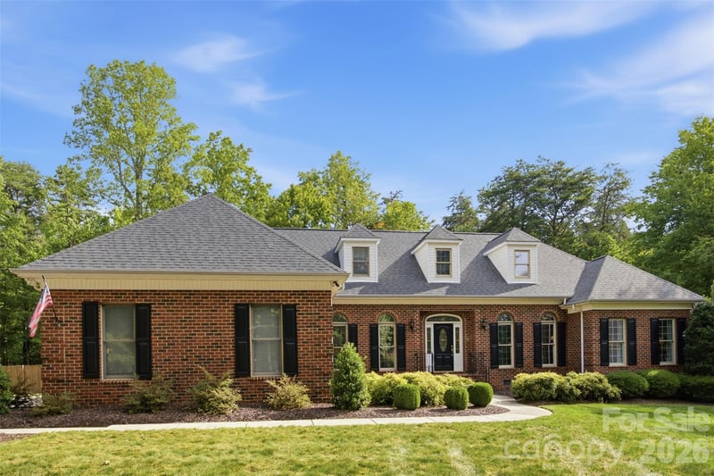 241 Tawny Bark Dr, Mooresville, NC 28117