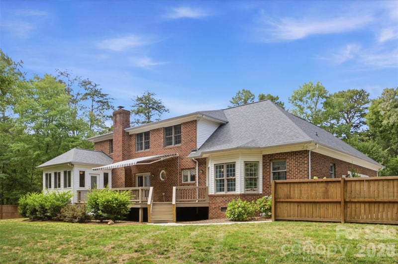 241 Tawny Bark Dr, Mooresville, NC 28117