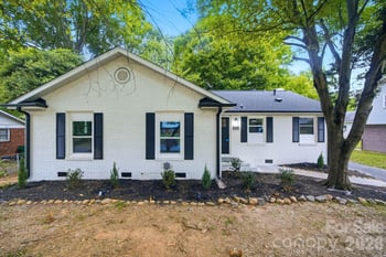 1453 Grovewood Dr, Charlotte, NC 28208