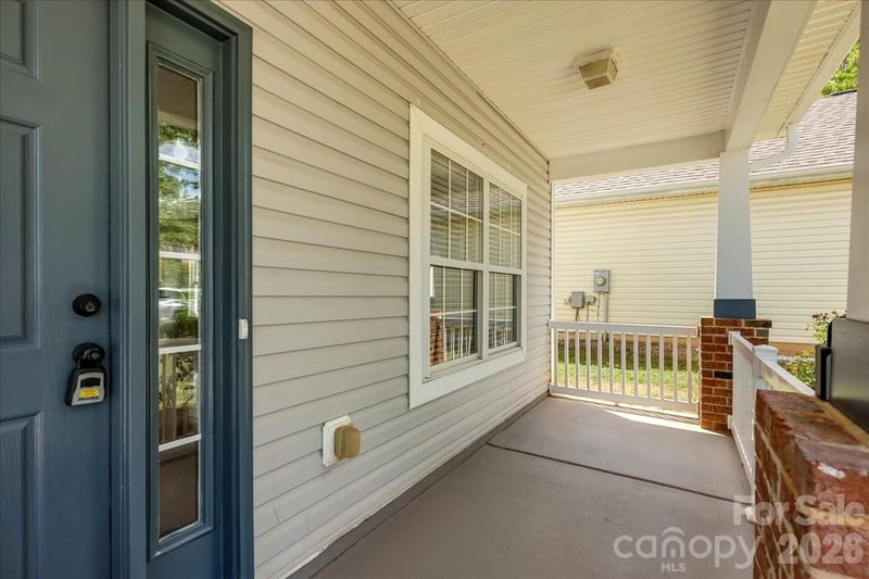 6410 Castlewynd Ct, Charlotte, NC 28212