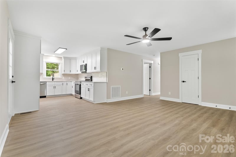 3533 Amity Hill Rd, Statesville, NC 28677
