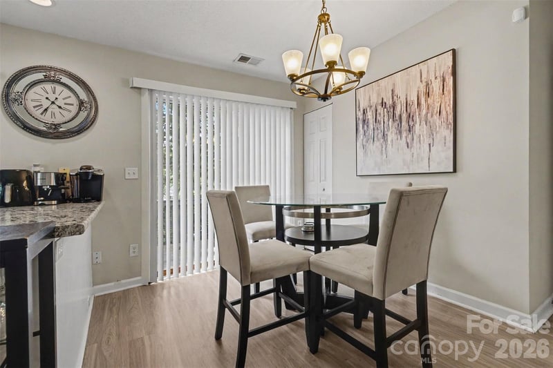 5845 Cougar Ln, Charlotte, NC 28269
