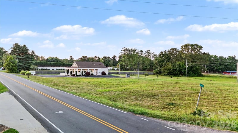 000 Old Mountain Rd, Statesville, NC 28625