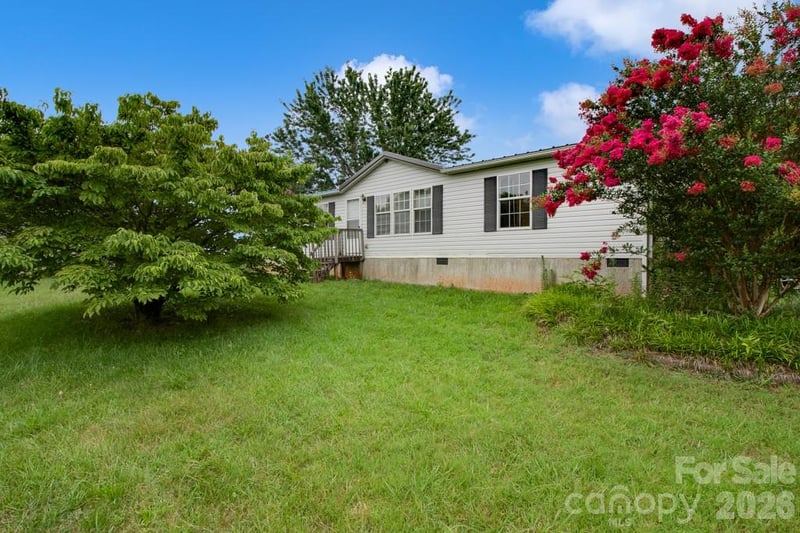 1474 Pea Ridge Rd, Mill Spring, NC 28756