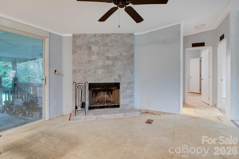 1474 Pea Ridge Rd, Mill Spring, NC 28756