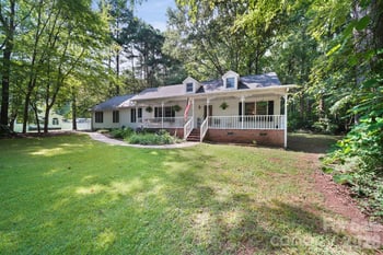 832 Old Cedar Cir, York, SC 29745