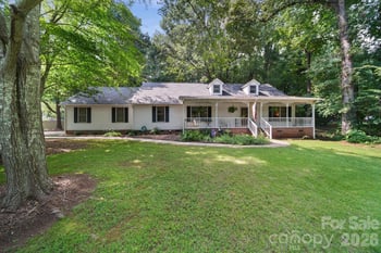 832 Old Cedar Cir, York, SC 29745