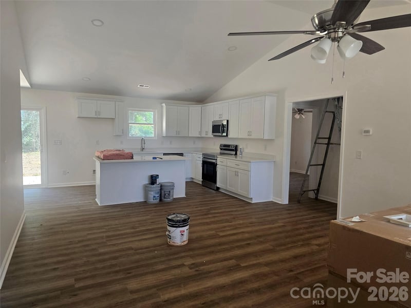 356 14th Ave SW, Hickory, NC 28602