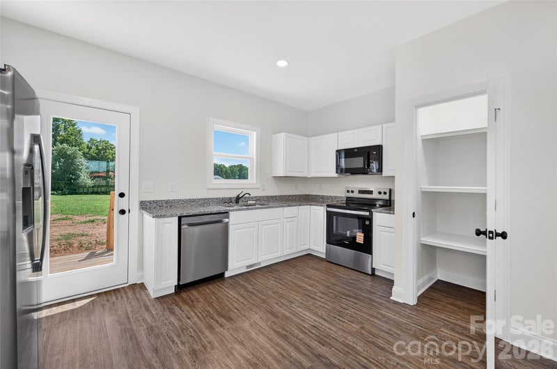 4000 Herman Sipe Rd, Conover, NC 28613