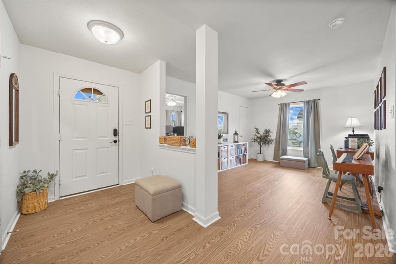 5022 Meanna Dr, Clover, SC 29710