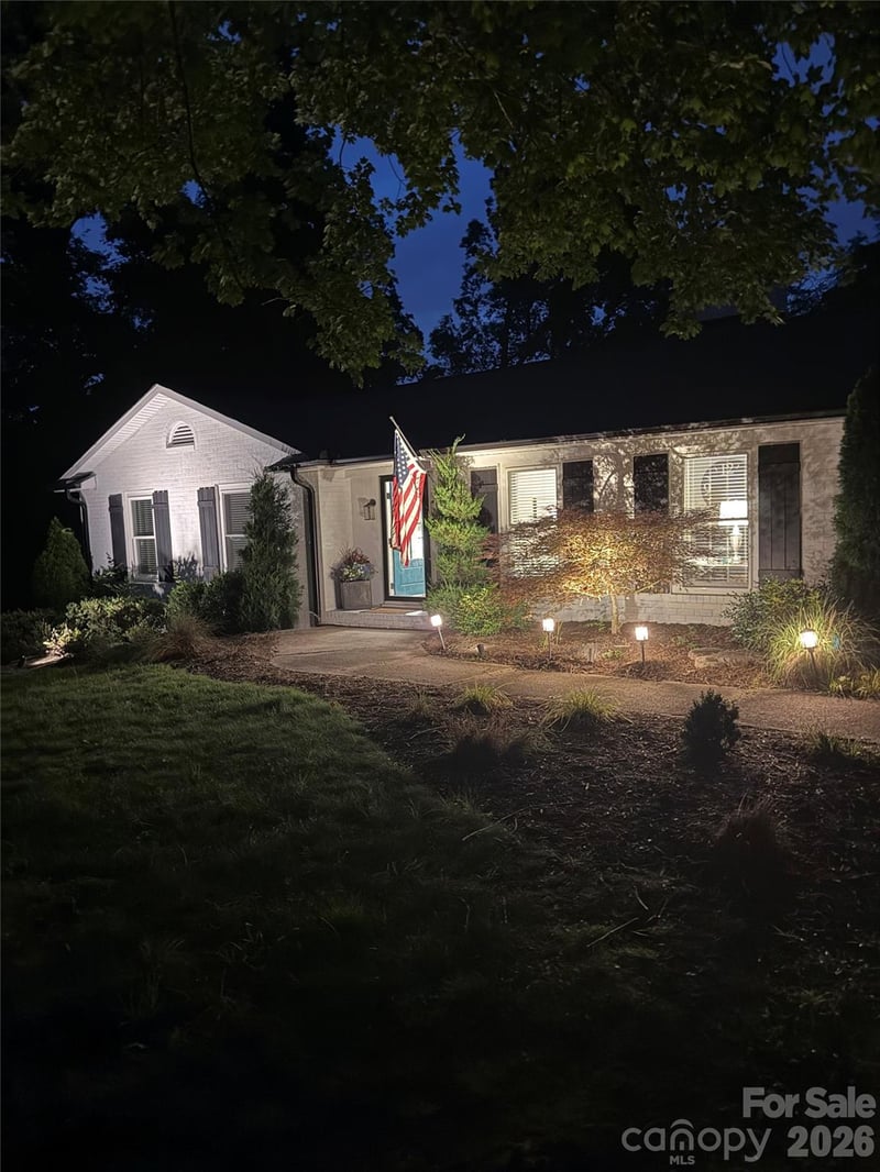 1945 Old Farm Rd, Concord, NC 28025