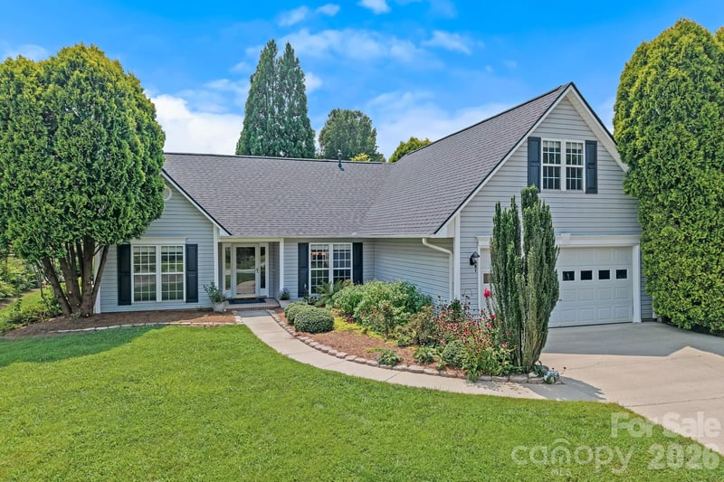 200 Planters Creek Rd, Fletcher, NC 28732