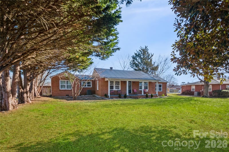 303 Island Ford Rd, Maiden, NC 28650