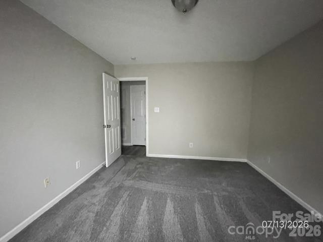 1828 Sugar Hollow Dr, Charlotte, NC 28214