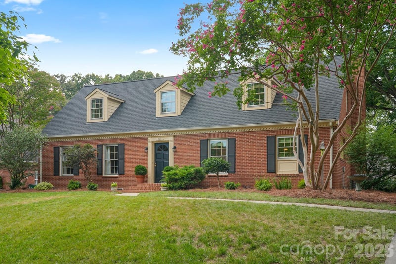 1300 Brockton Ln, Charlotte, NC 28226