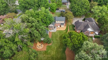 1300 Brockton Ln, Charlotte, NC 28226