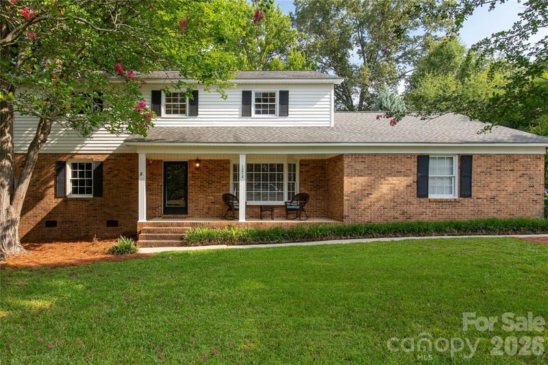 1214 Hawthorne Rd, Lancaster, SC 29720